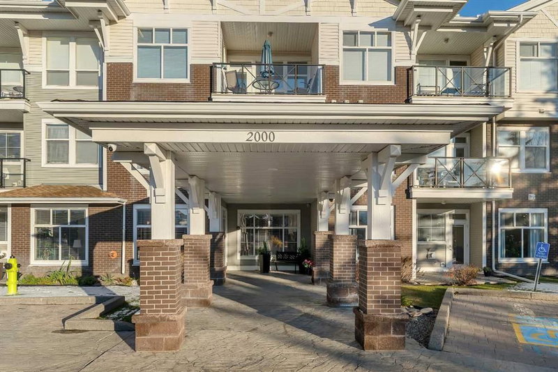2222 - 1010 Arbour Lake Road NW