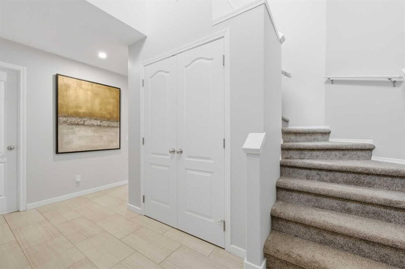 121 Springmere Grove