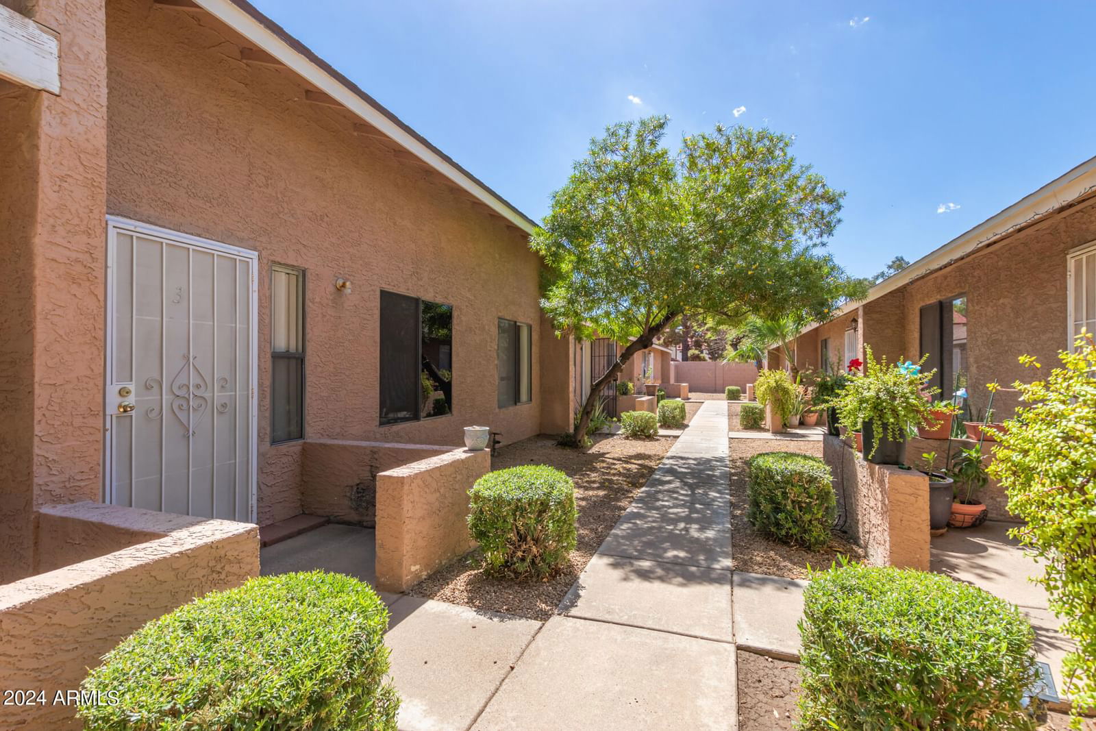 GemHaus Property Management: 3 bedroom Townhouse in Phoenix