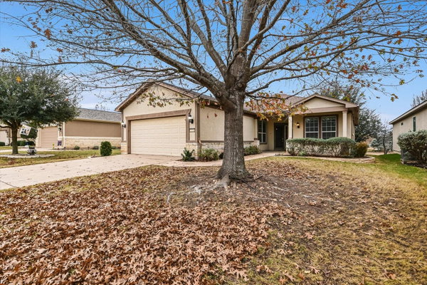 915 Apache Mountain LN