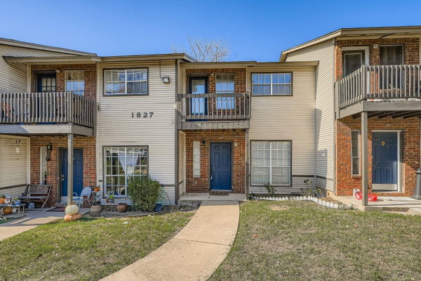 1827 River Crossing CIR