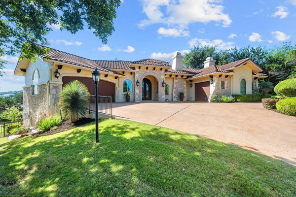 224 Neville Wood CT