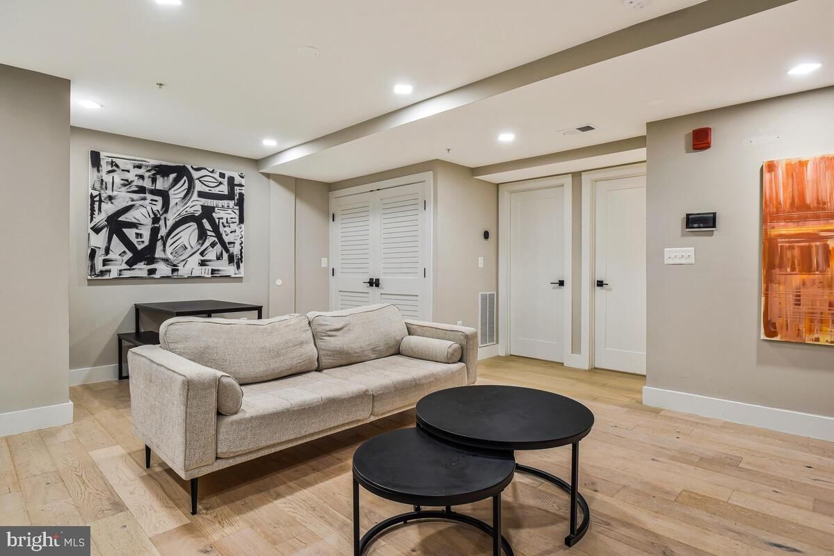 1028 BLADENSBURG ROAD NE #05 photograph