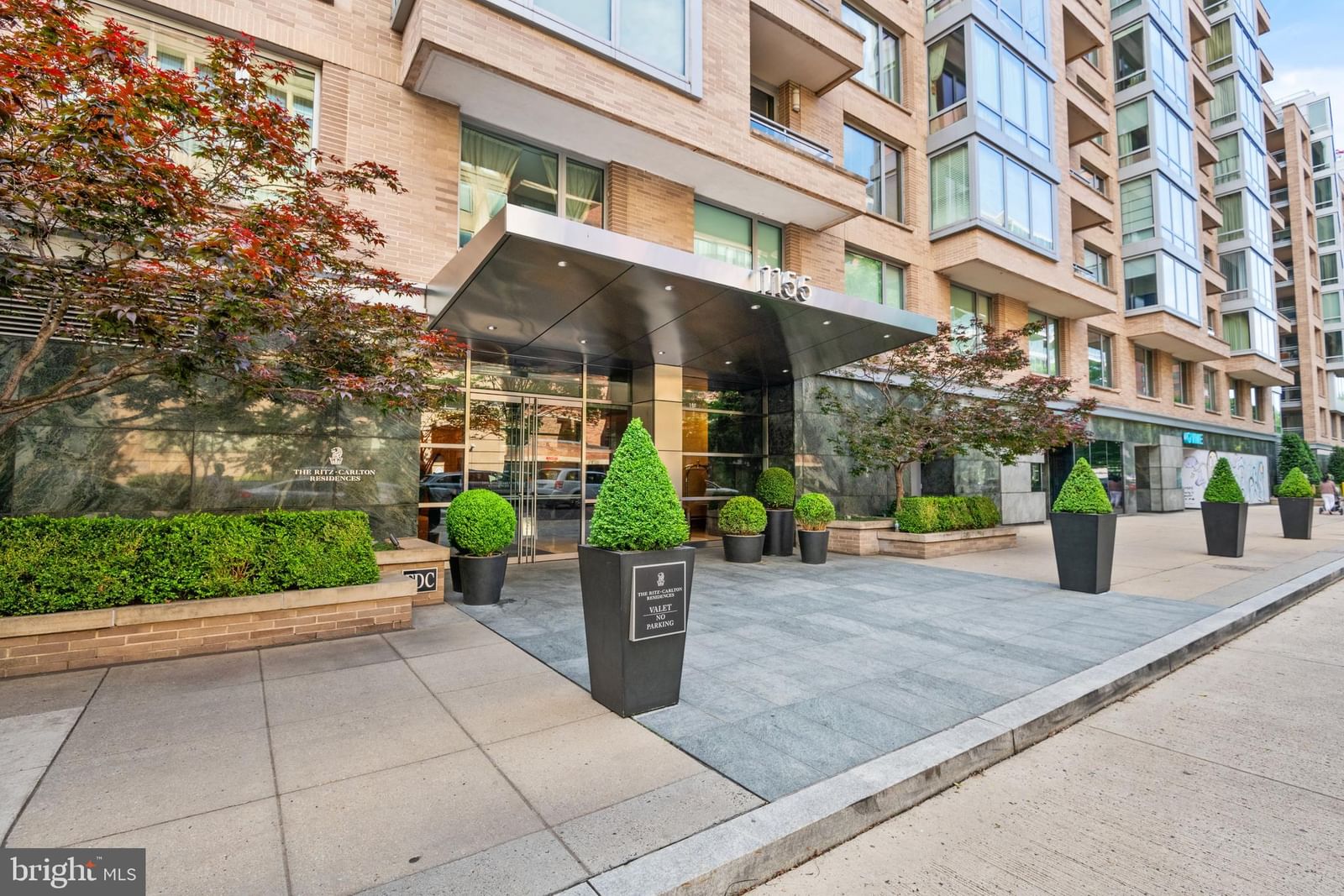 1155 23RD STREET NW #PH3L photograph