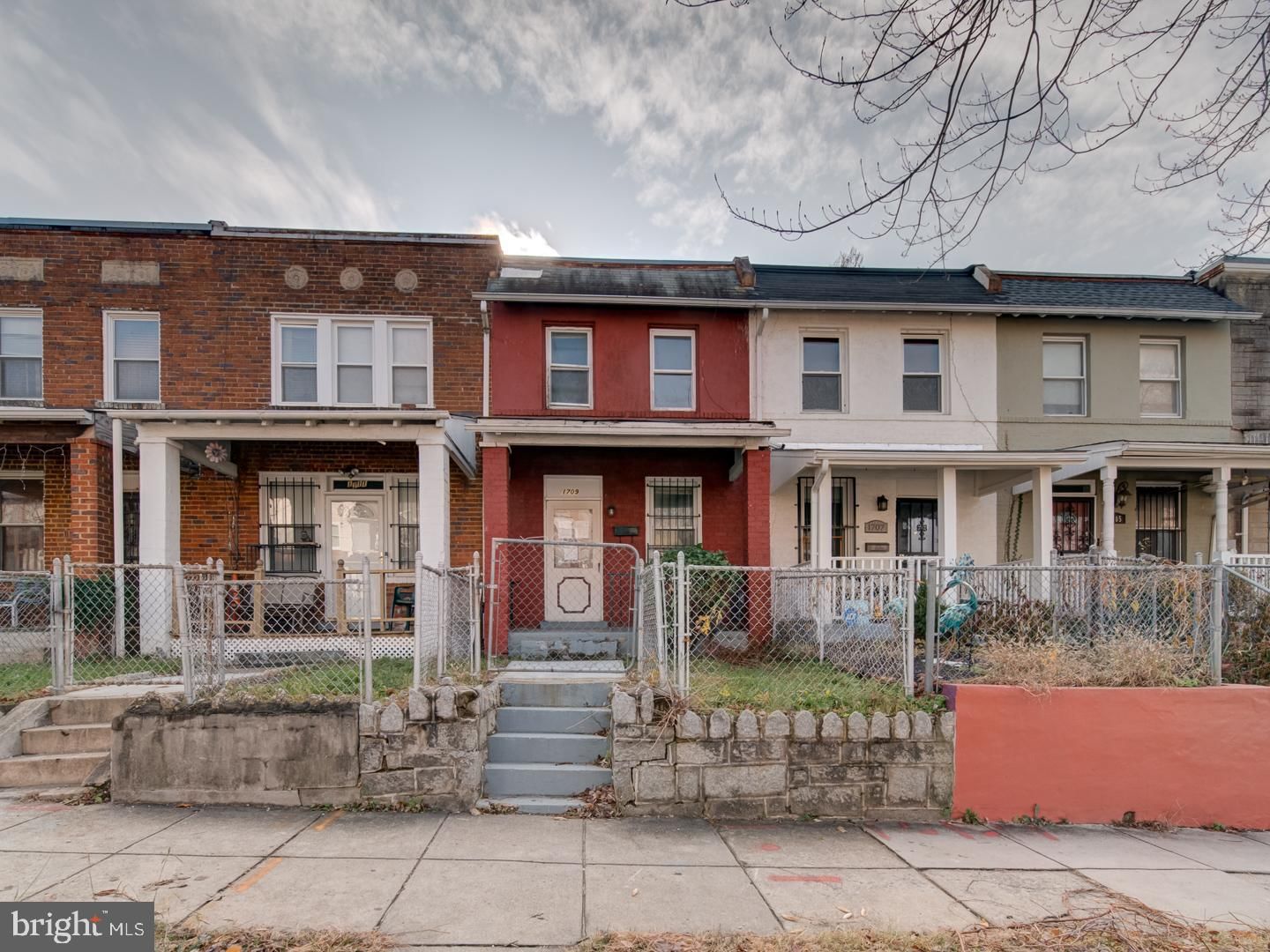 1709 L ST NE, WASHINGTON 20002, DC