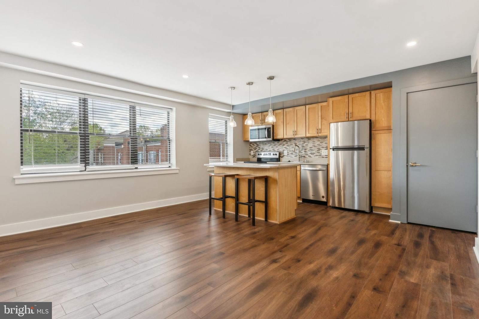 212 OAKWOOD STREET SE #218 photograph