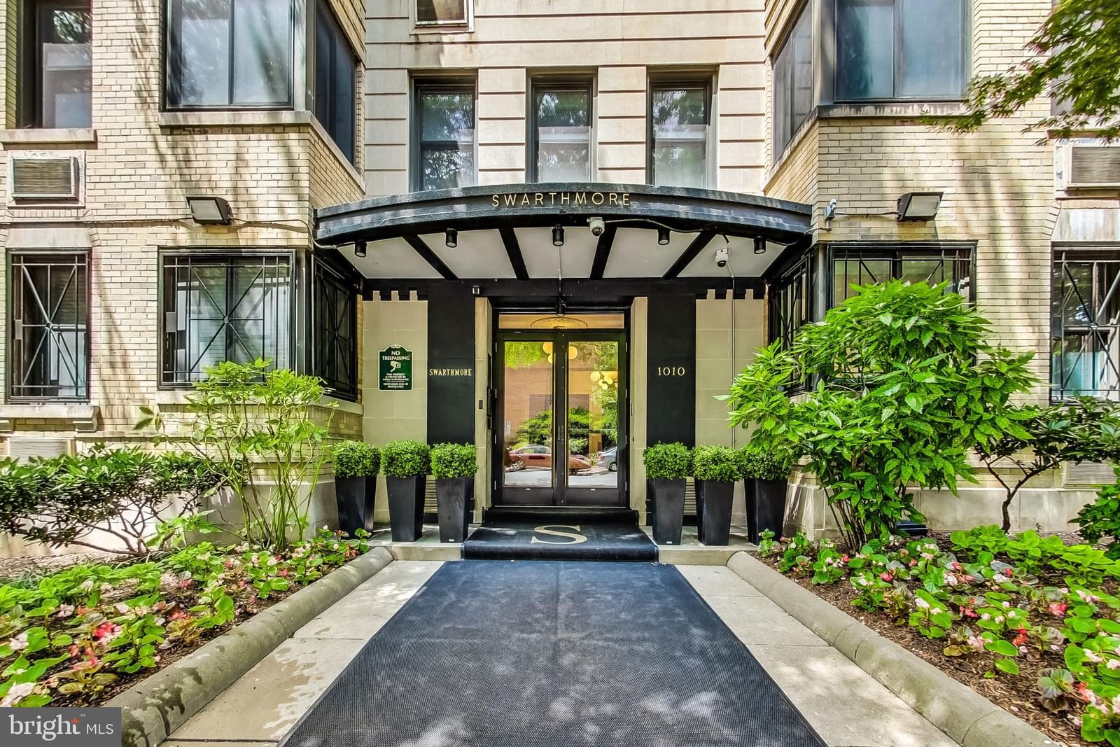 1010 25TH STREET NW #101 photograph