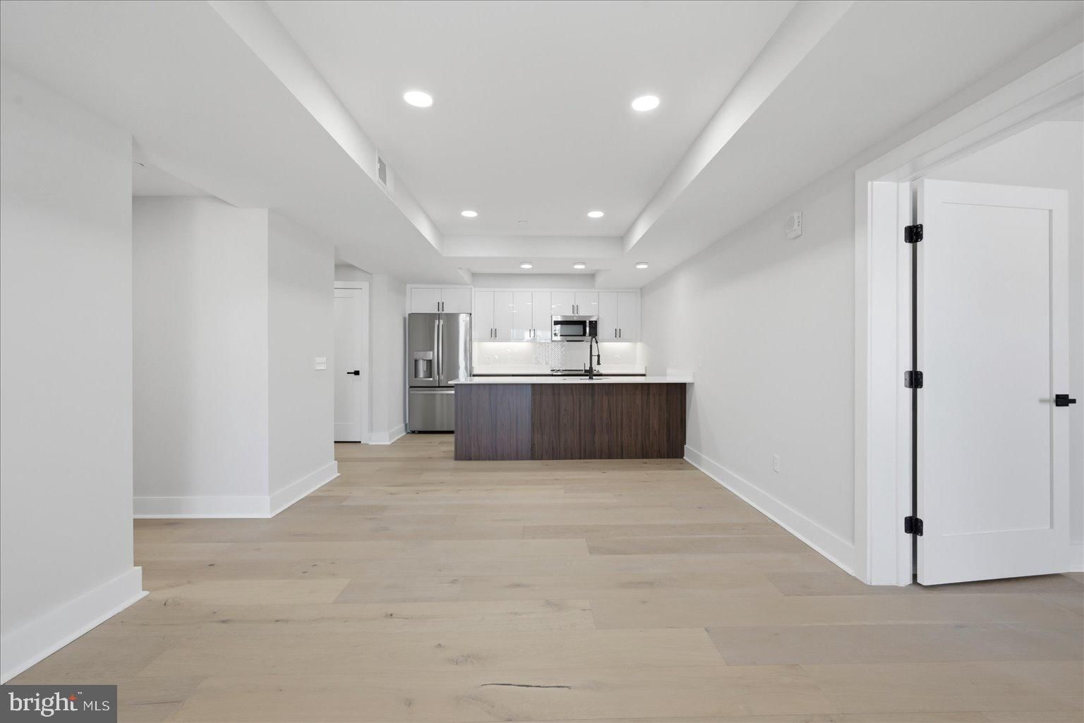 919 12TH STREET NE #303 photograph