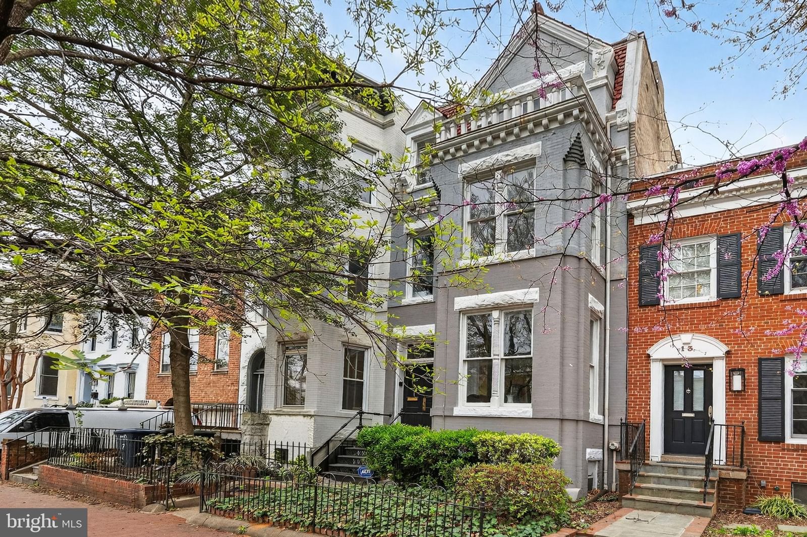 15 3RD STREET NE #2 photograph