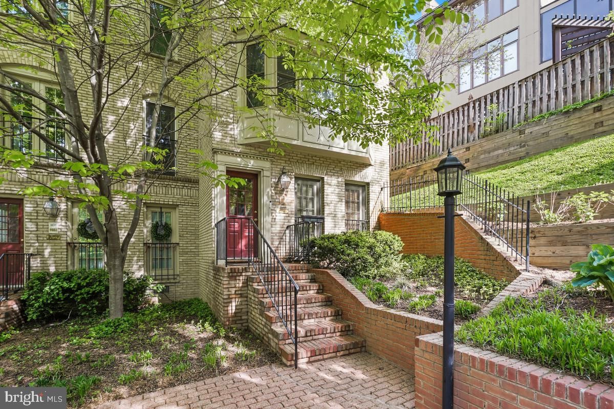 4607 MACARTHUR BLVD NW, WASHINGTON 20007, DC