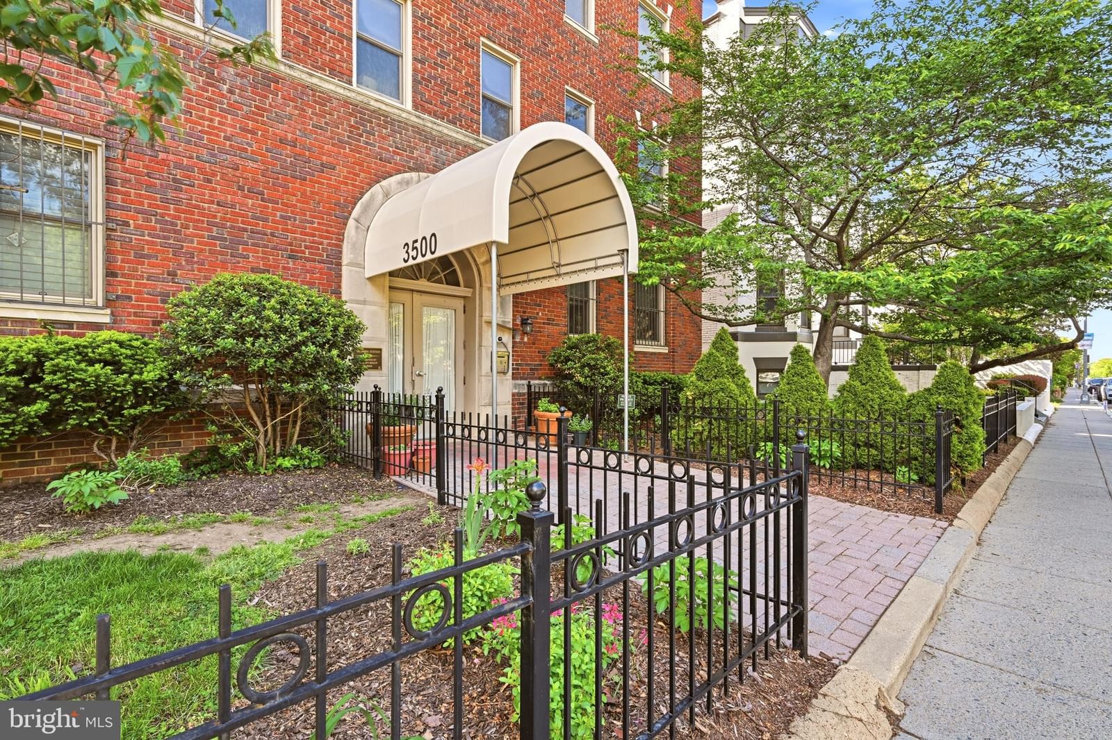 3500 13TH STREET NW #107 photograph