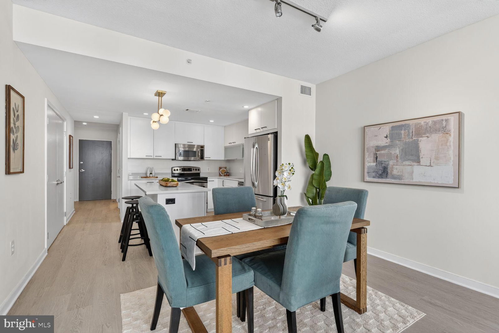 1010 MASSACHUSETTS AVENUE NW #807 photograph