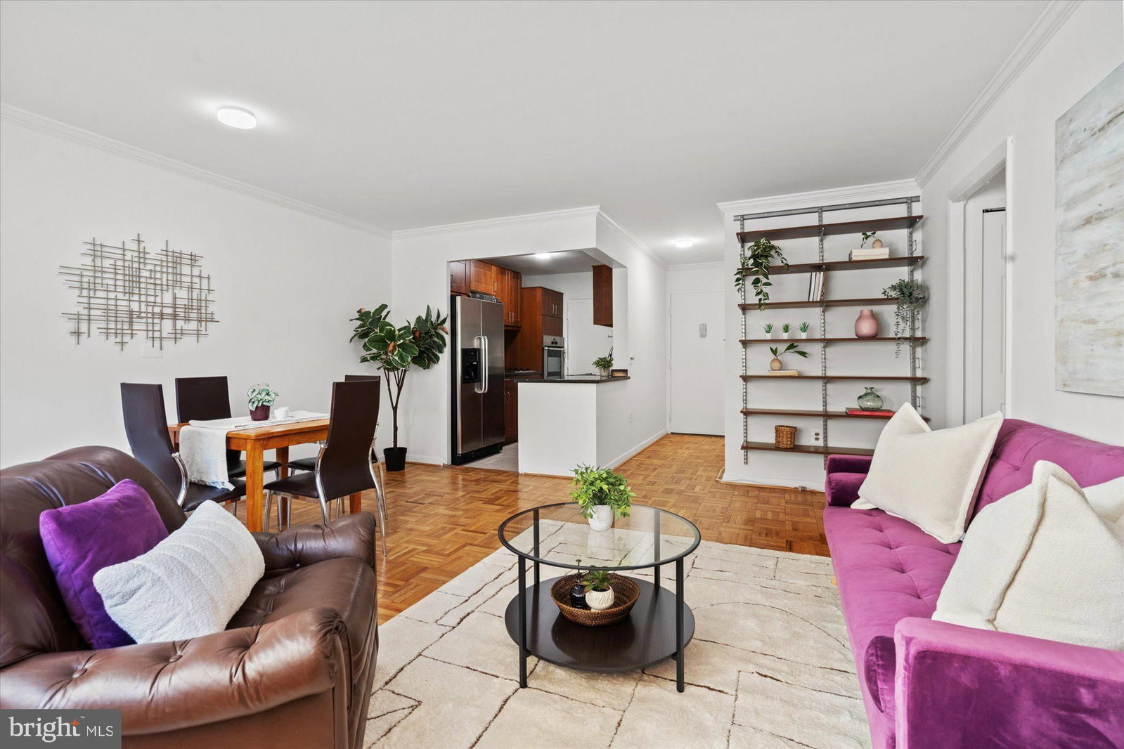 4600 CONNECTICUT AVENUE NW #215 photograph