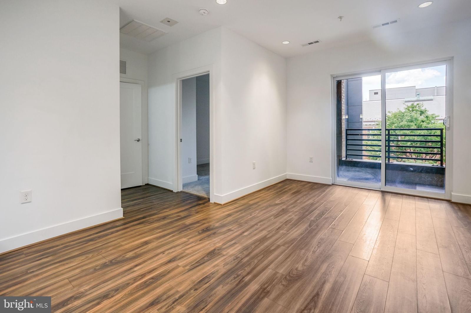 1111 ORREN STREET NE #310 photograph