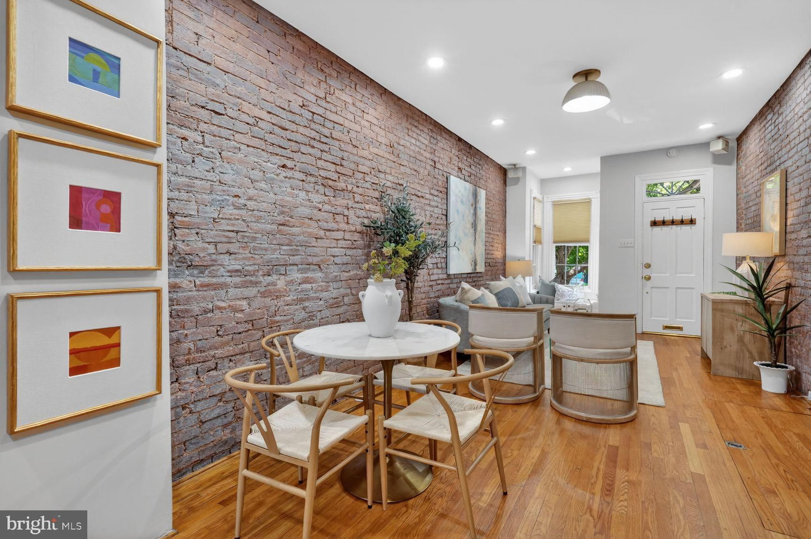 142 D ST SE, WASHINGTON 20003, DC