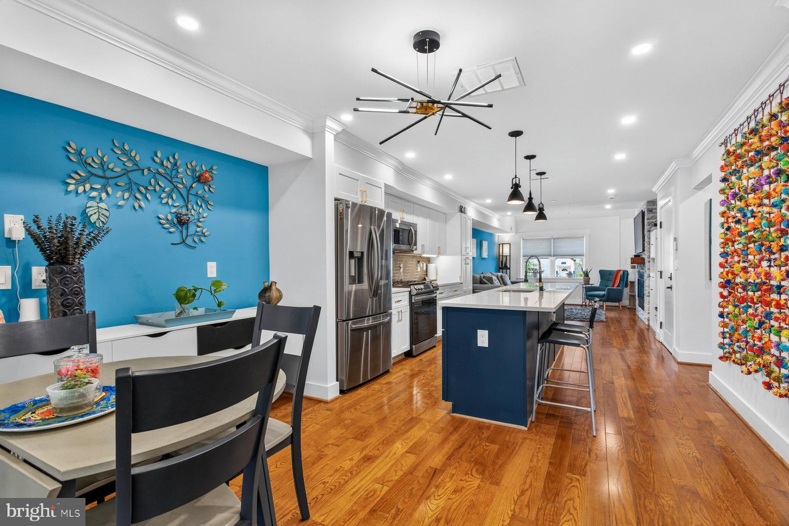1242 MEIGS PLACE NE #4 photograph