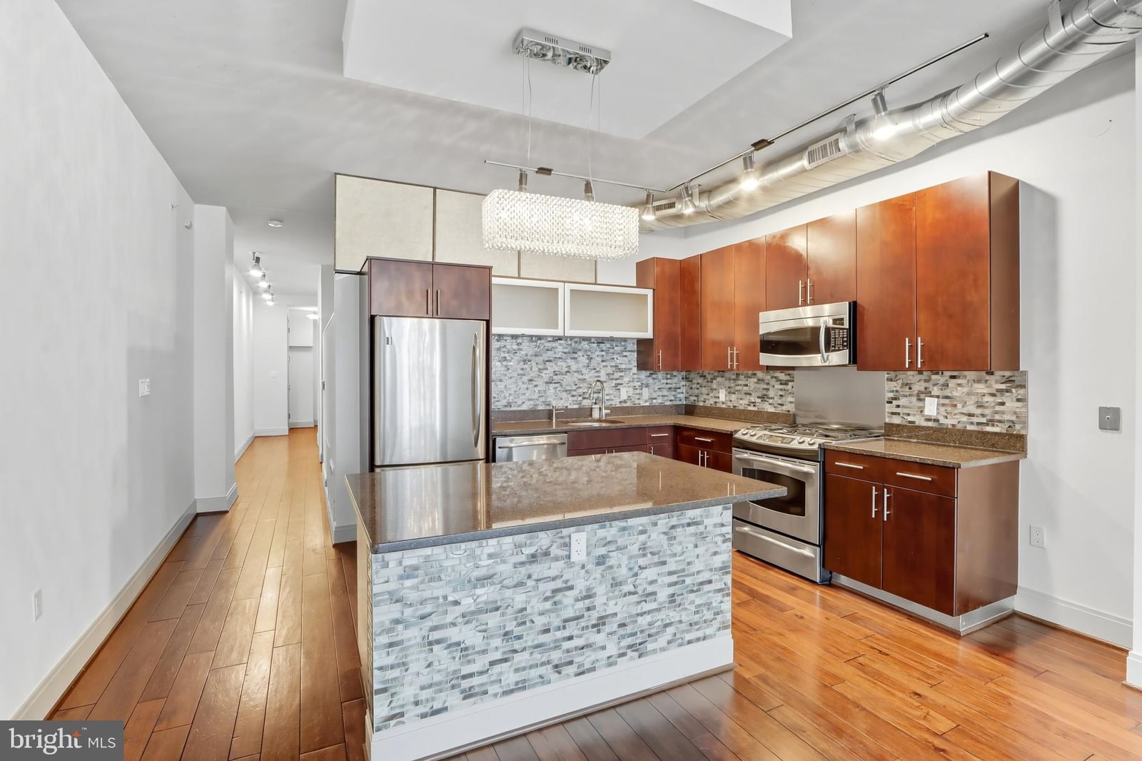 929 FLORIDA AVENUE NW #8001 photograph