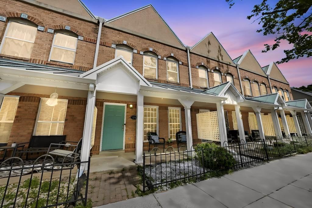 616 PARKSIDE PL NE, WASHINGTON 20019, DC