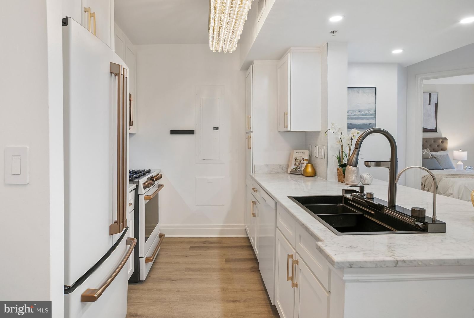 915 E STREET NW #1105 photograph