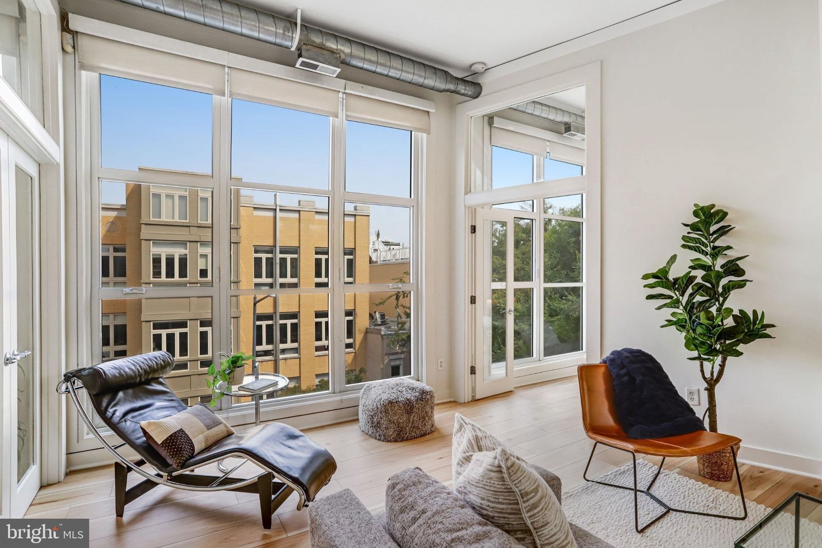 2380 CHAMPLAIN STREET NW #306 photograph