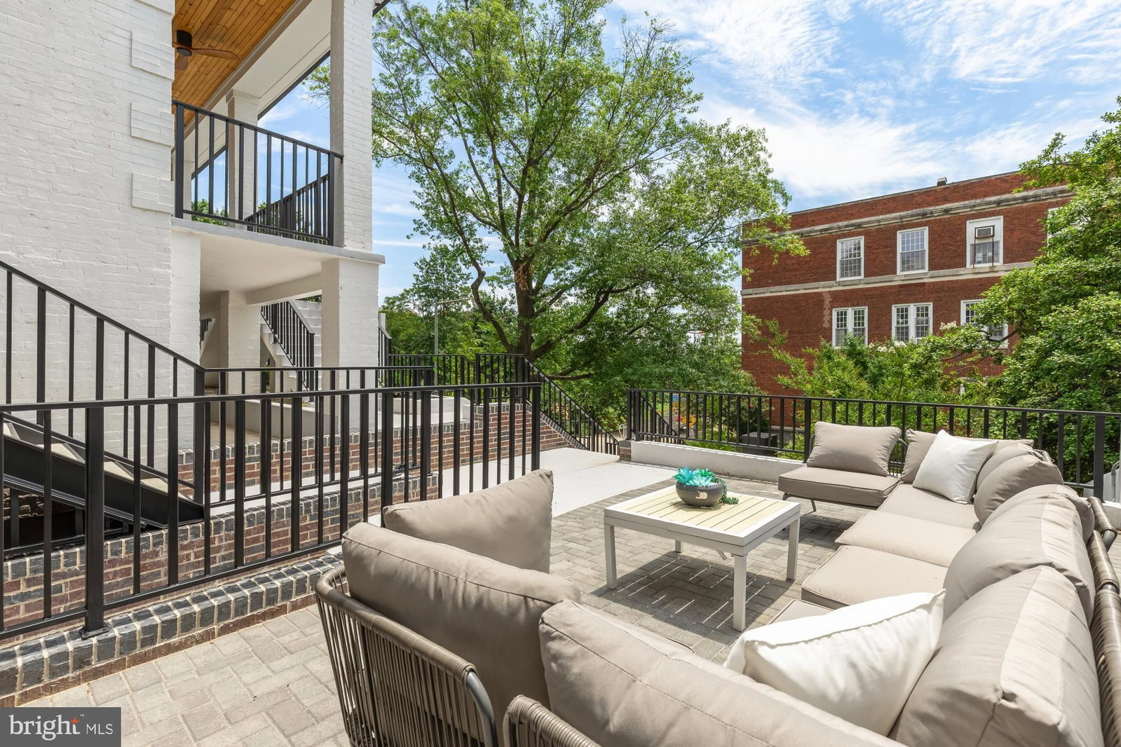 733 EUCLID STREET NW #104 photograph