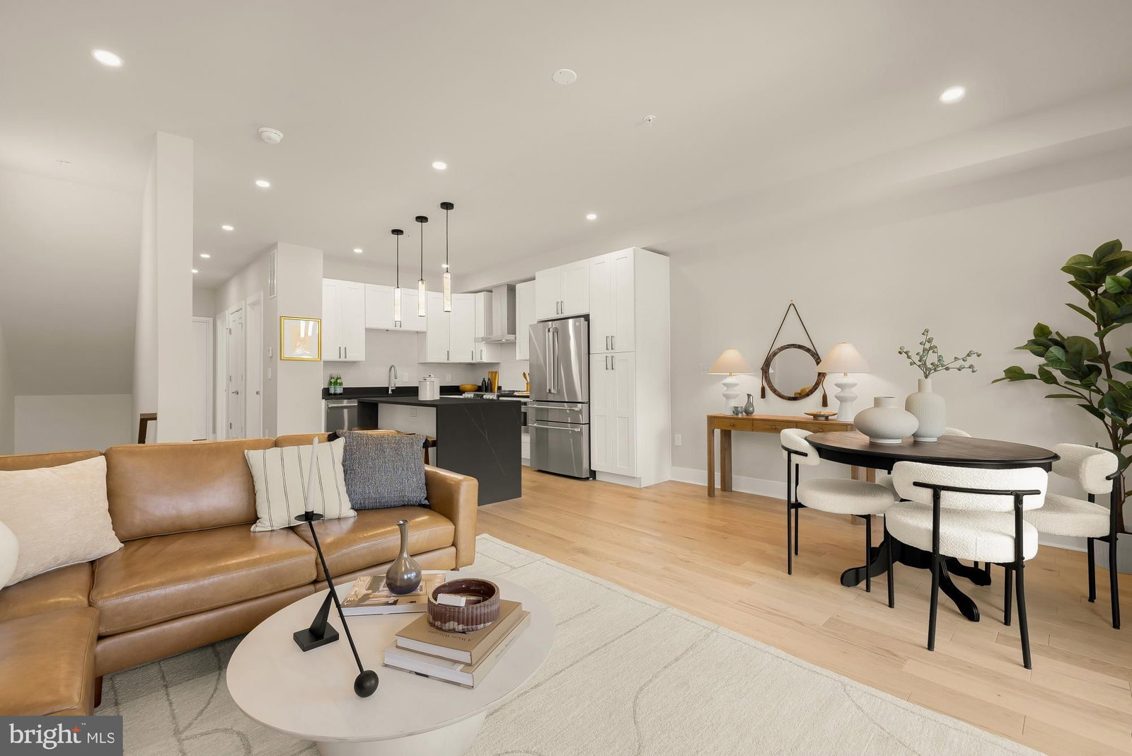 1128 MORSE STREET NE #1 photograph