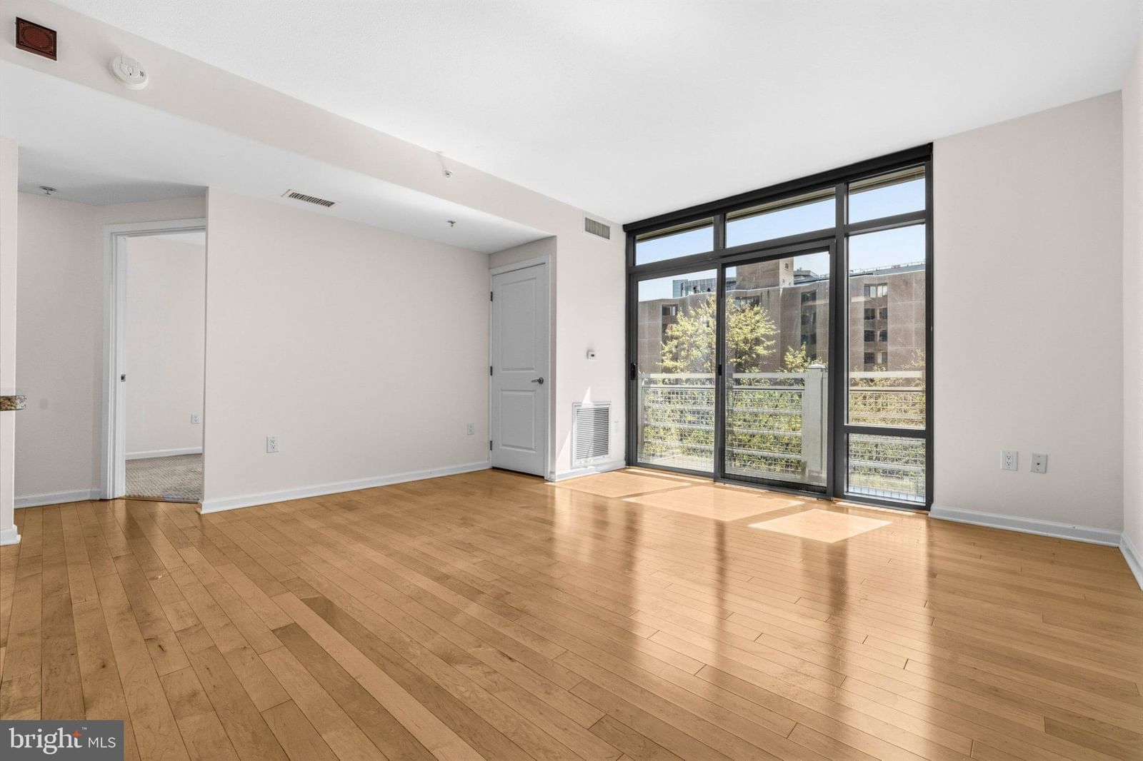 440 L STREET NW #502 photograph