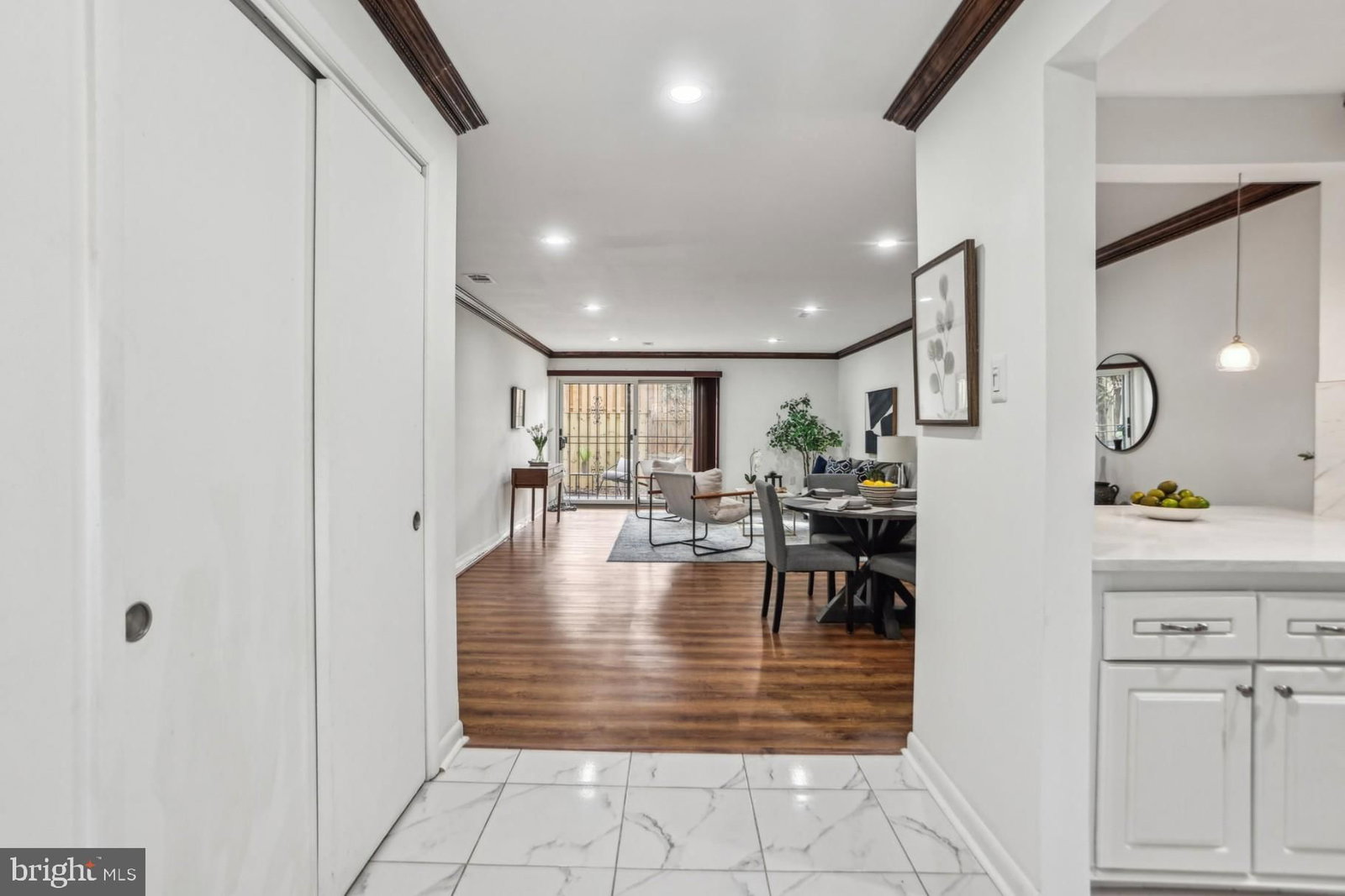 502 BRUMMEL COURT NW photograph