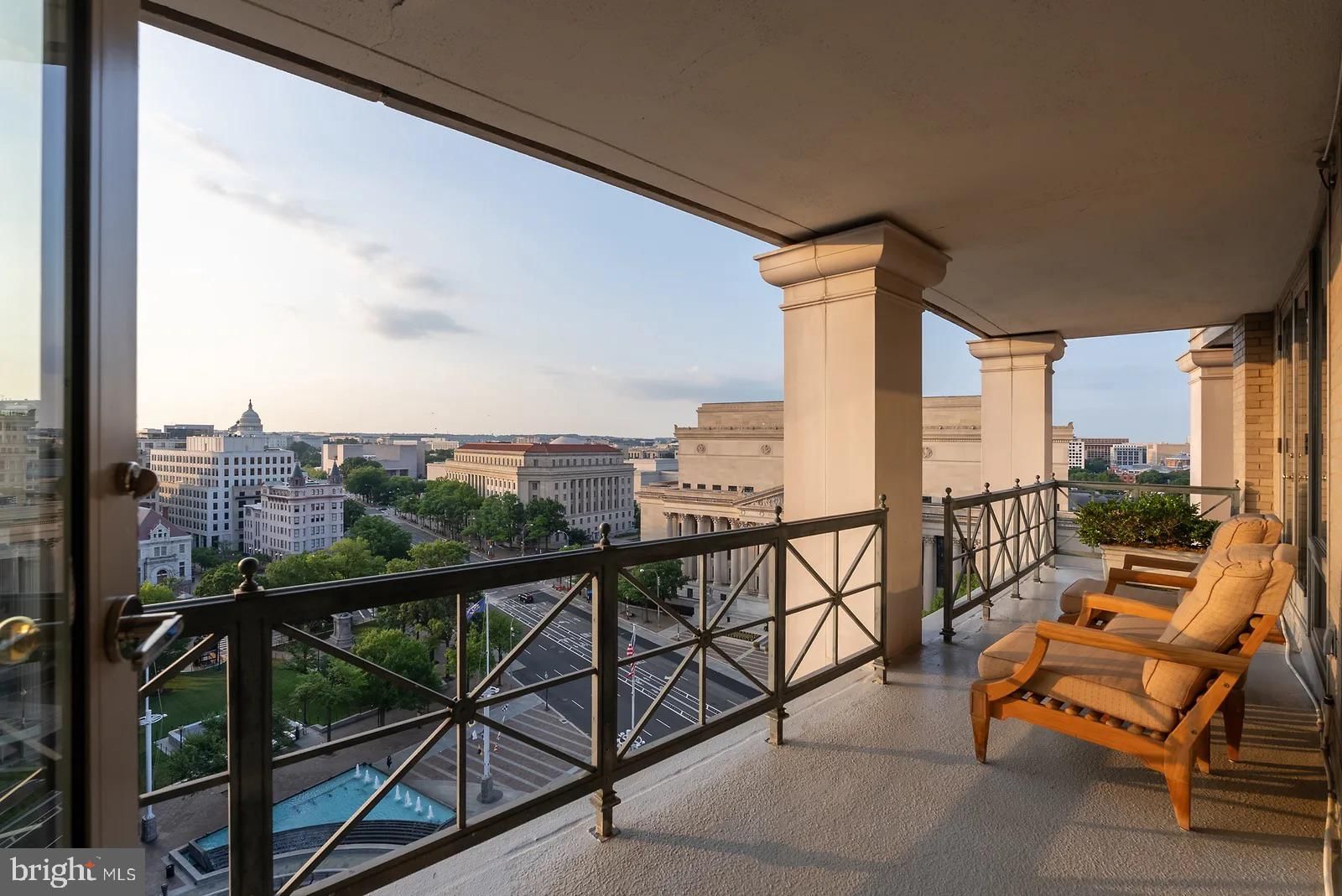 801 PENNSYLVANIA AVENUE NW #1218 photograph