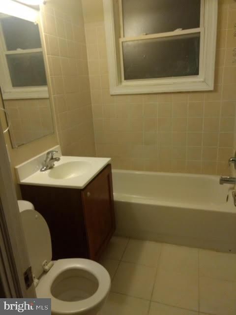 2835 GAINESVILLE STREET SE #304 photograph