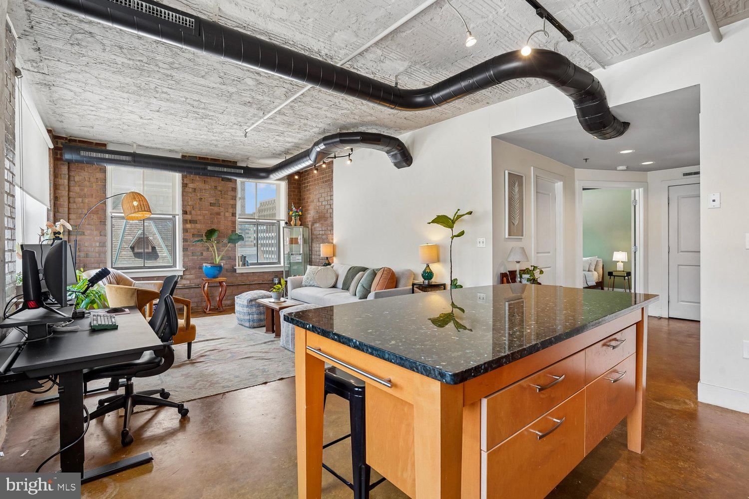 916 G STREET NW #604 photograph