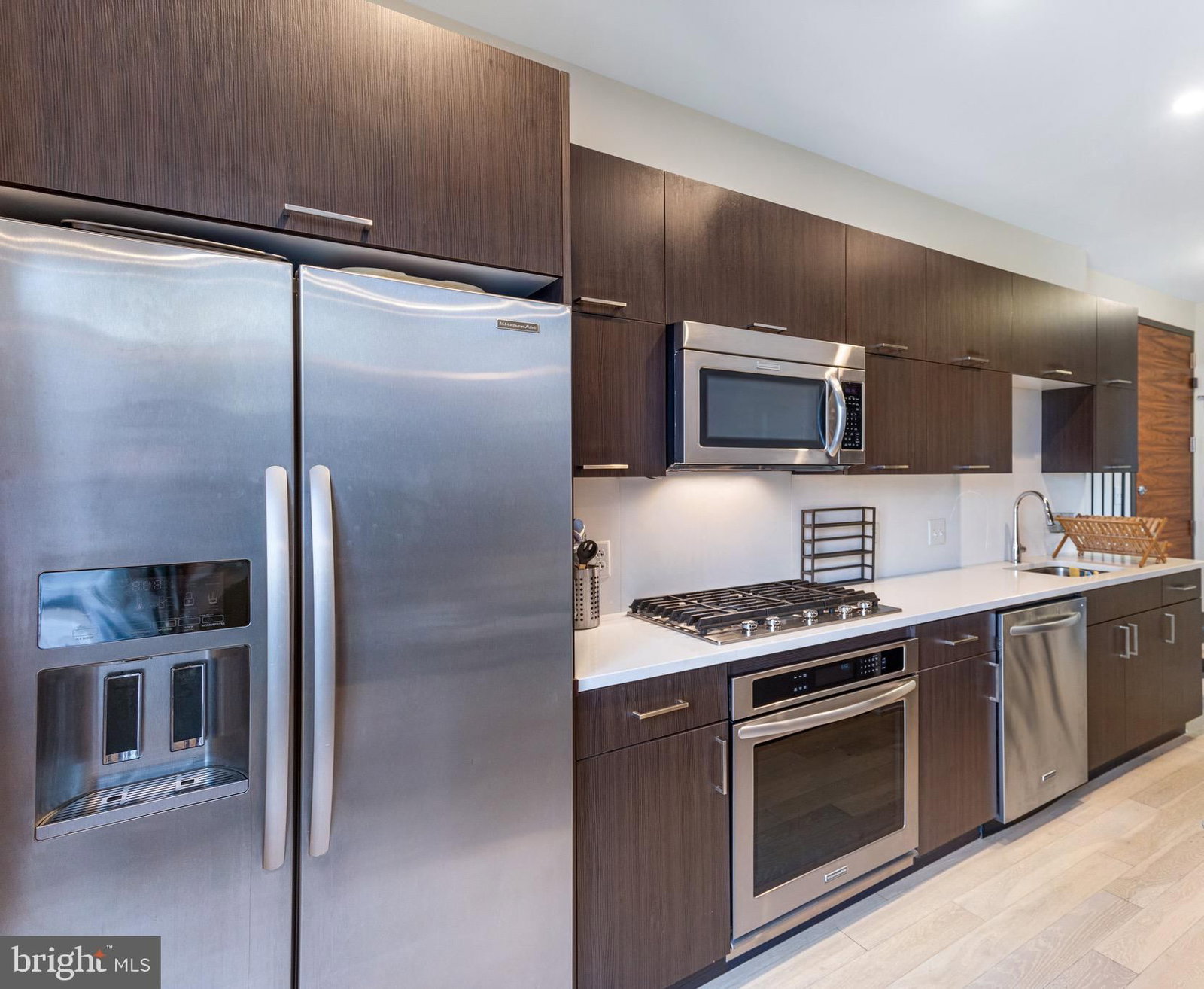1350 MARYLAND AVENUE NE #417 photograph