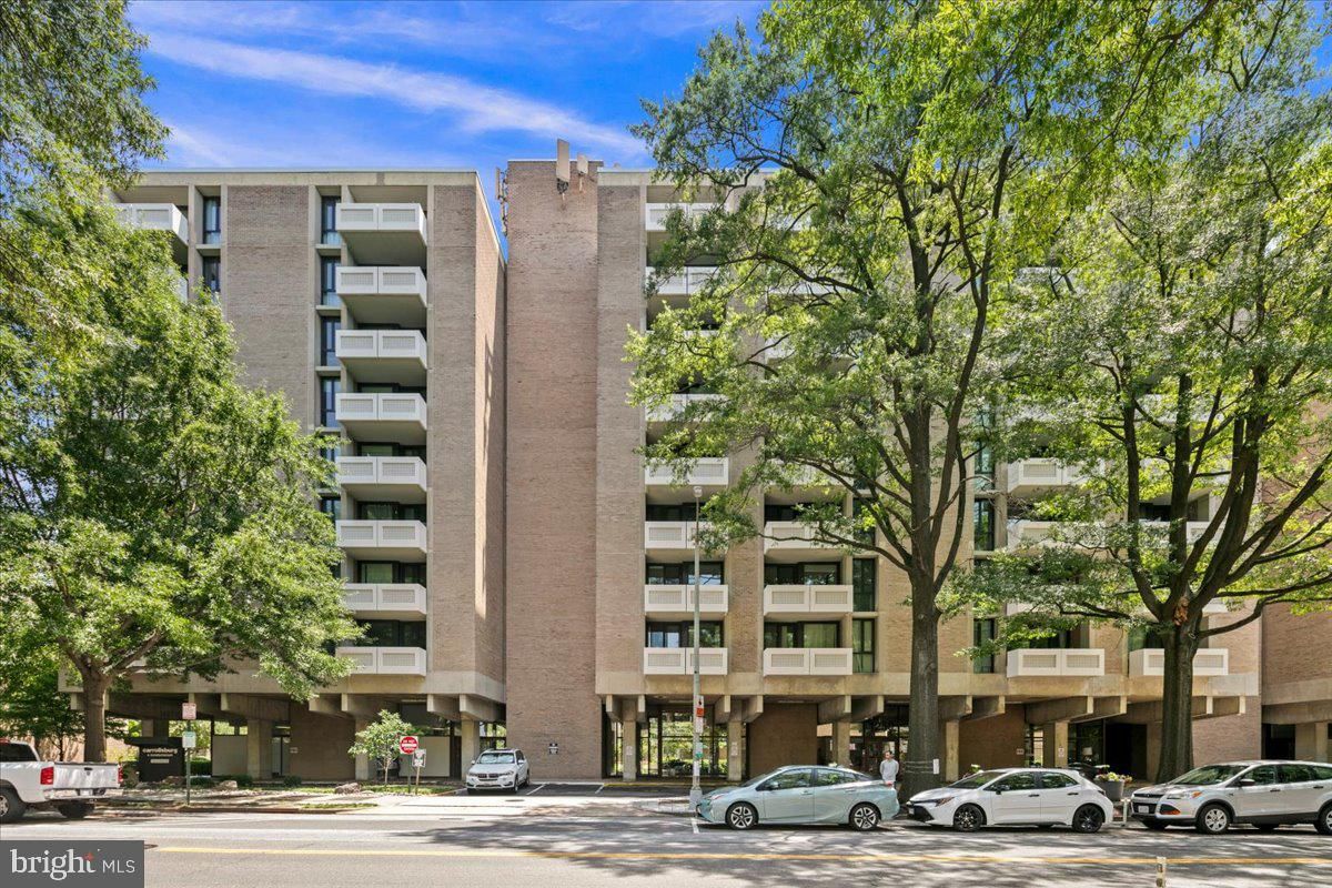 1250 SW 4TH STREET SW #W104 photograph