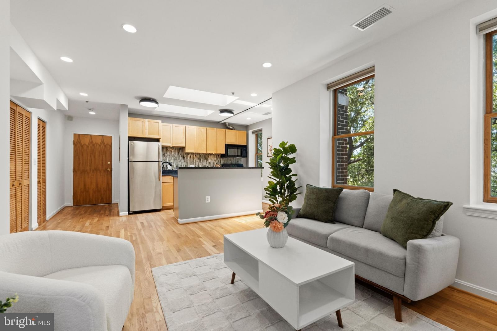 70 RHODE ISLAND AVENUE NW #503 photograph