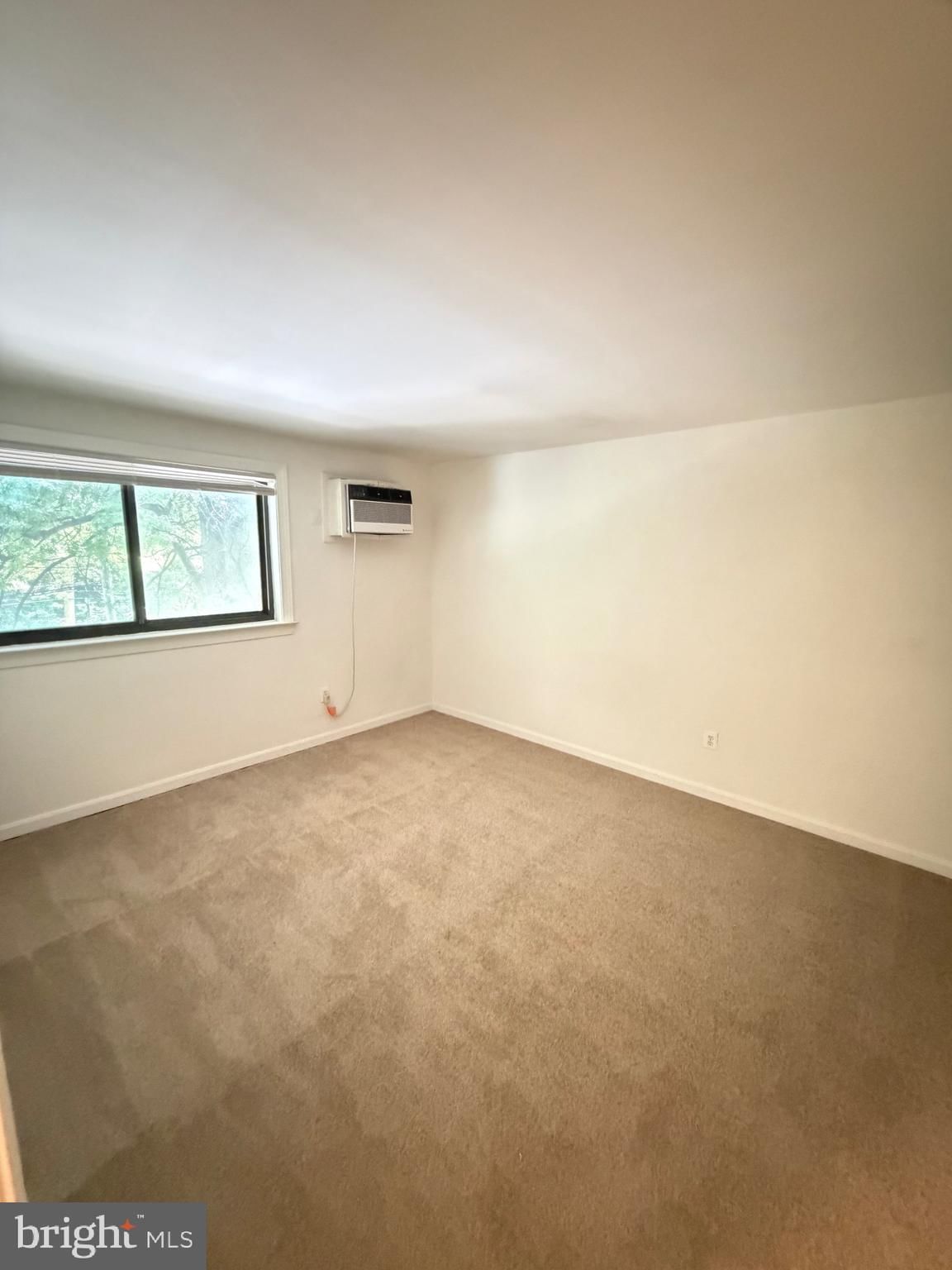3107 NAYLOR ROAD SE #301 photograph