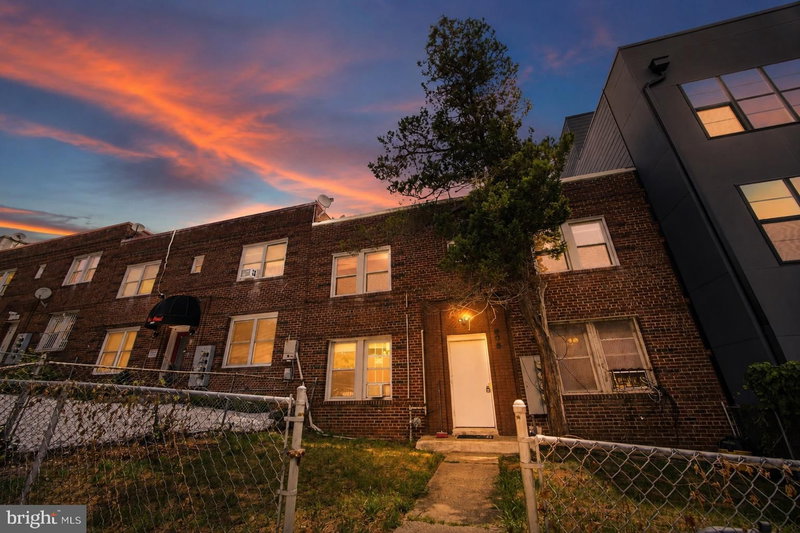 905 19TH STREET NE Unit 3