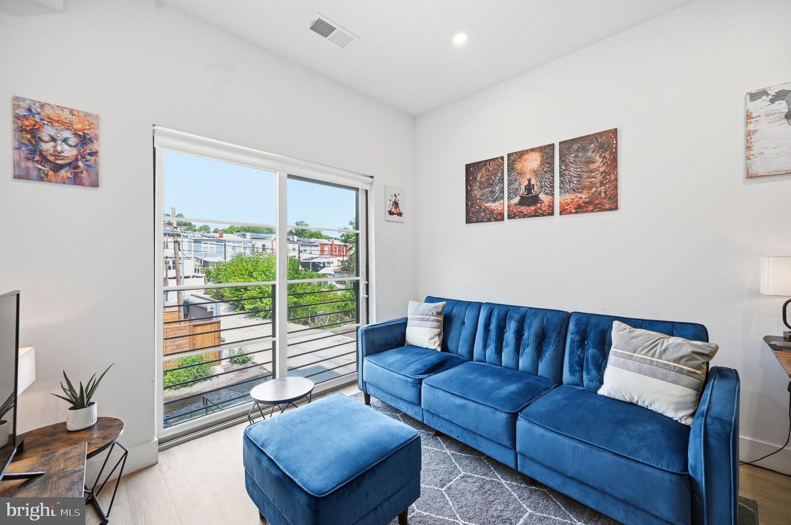 2310 4TH STREET NE #15 photograph
