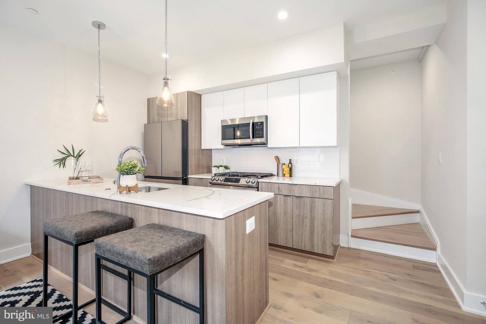 1421 SPRING ROAD NW #302 photograph