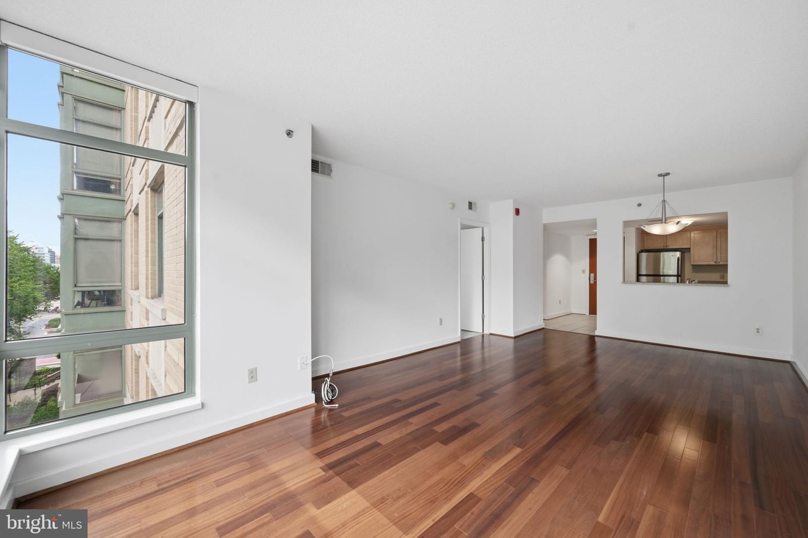 1150 K STREET NW #404 photograph