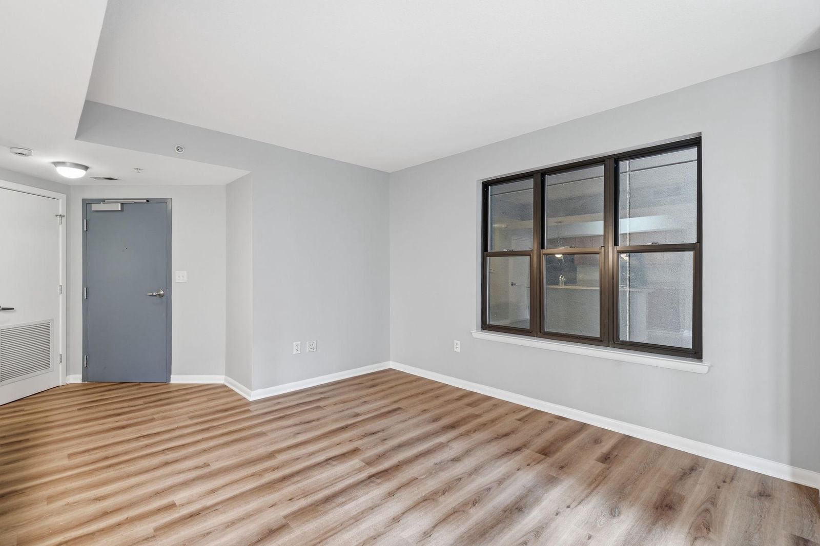 1001 L STREET NW #211 photograph