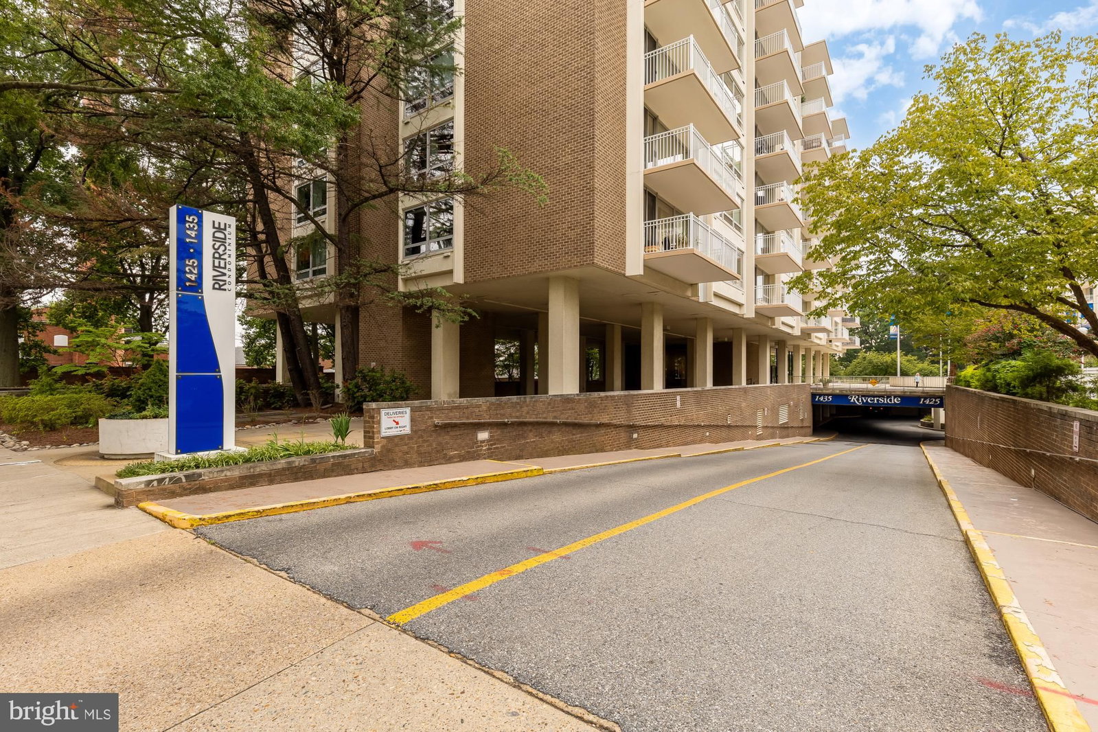 1435 4TH STREET SW #B310 photograph