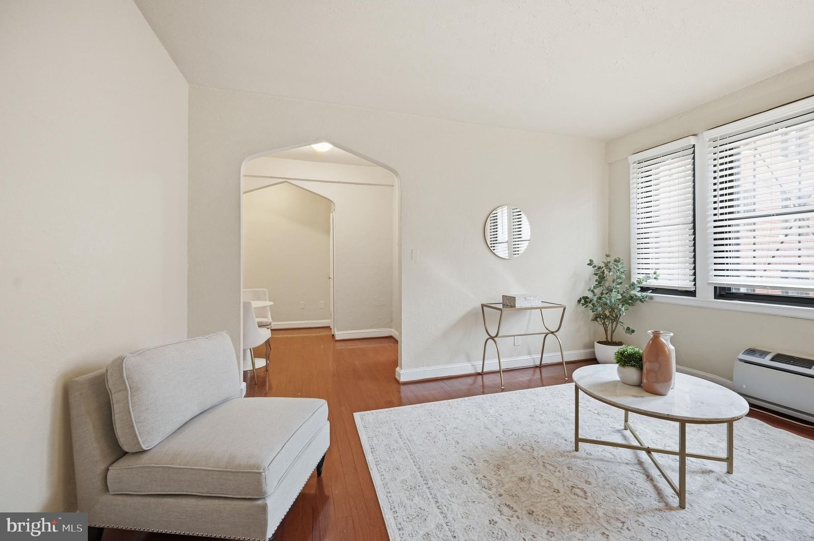 1010 25TH STREET NW #109 photograph