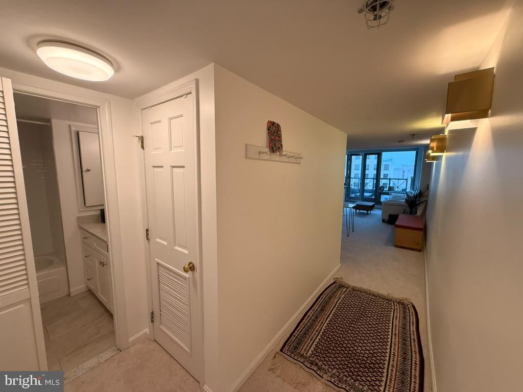 701 PENNSYLVANIA AVE NW #1020 photograph