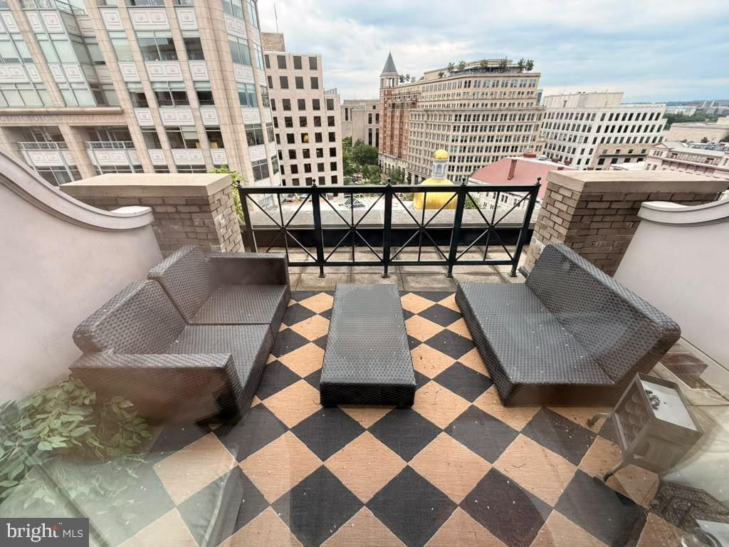 701 PENNSYLVANIA AVE NW #1020 photograph