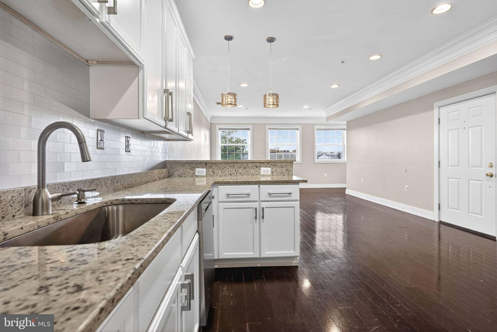 3223 WARDER STREET NW #4 photograph