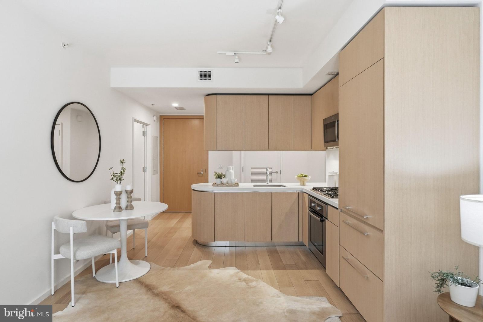 925 H STREET NW #308 photograph