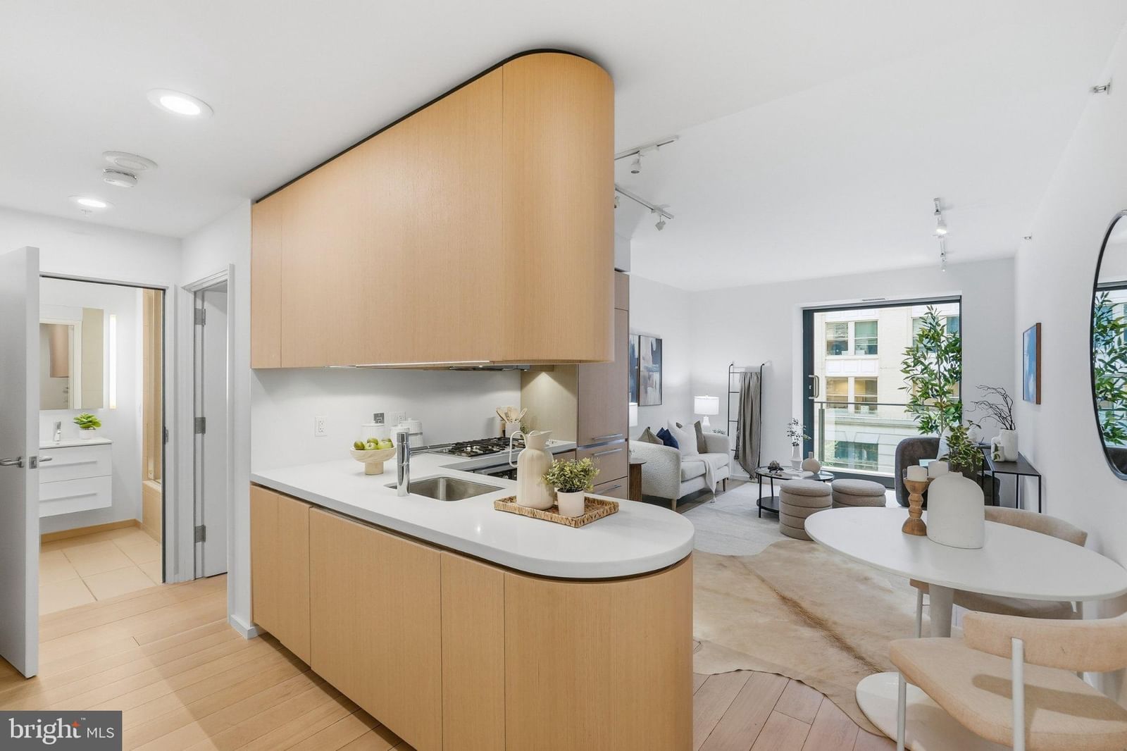 925 H STREET NW #308 photograph