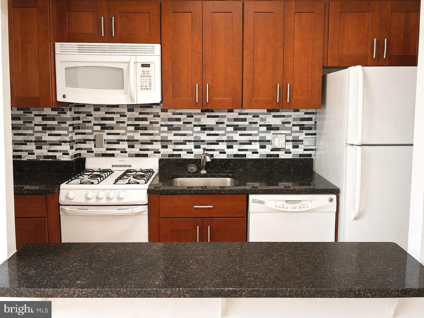 1260 21ST STREET NW #301 photograph