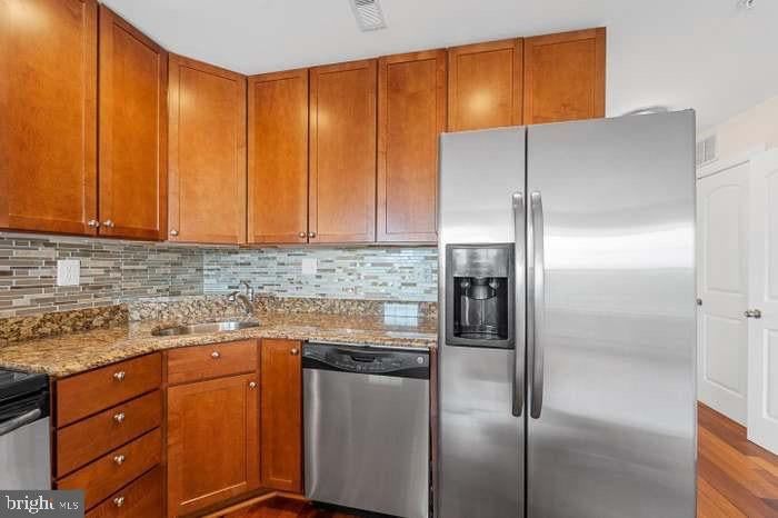 911 KENNEDY STREET NW #13 photograph