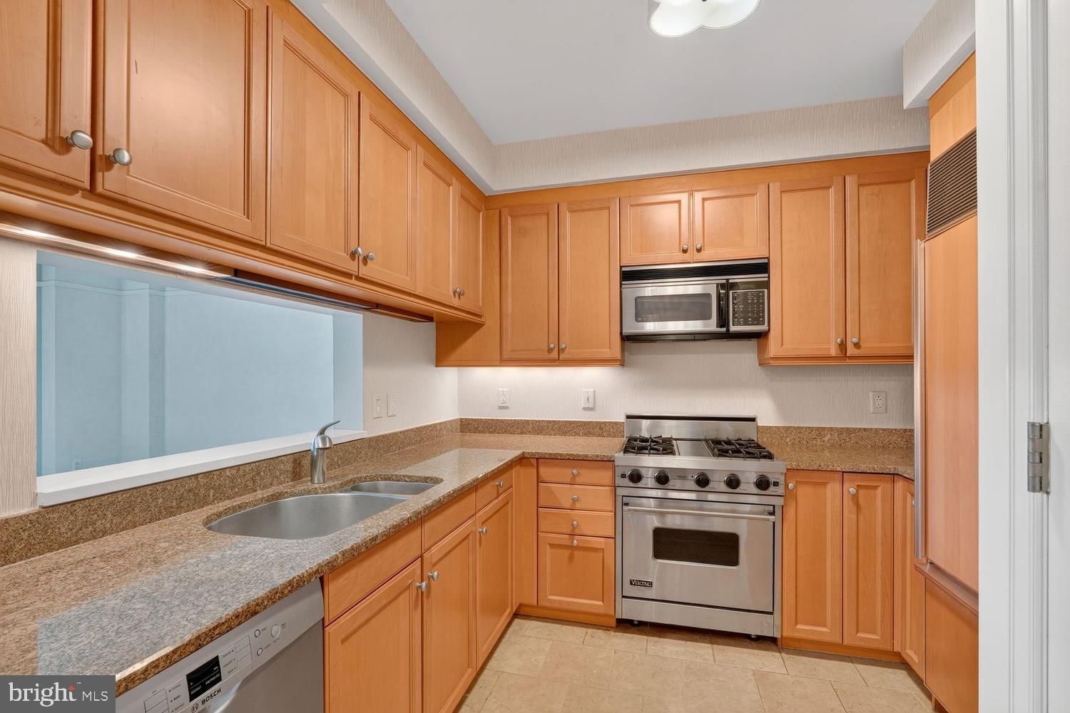 1155 23RD STREET NW #5J photograph